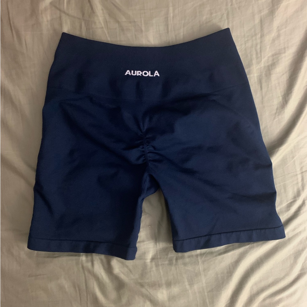Aurola Shorts
